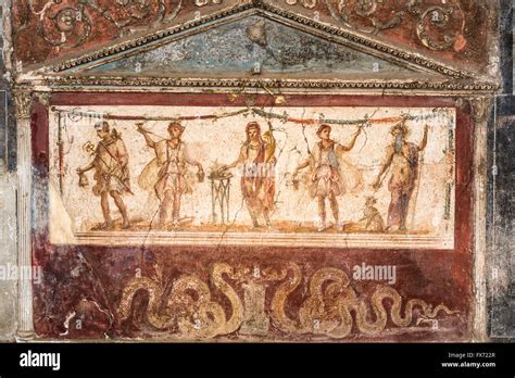 Murals in a Roman villa in Pompeii, Campania, Italy Stock Photo - Alamy