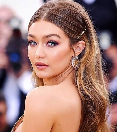 Gigi Hadid Hairstyles - Life Styles