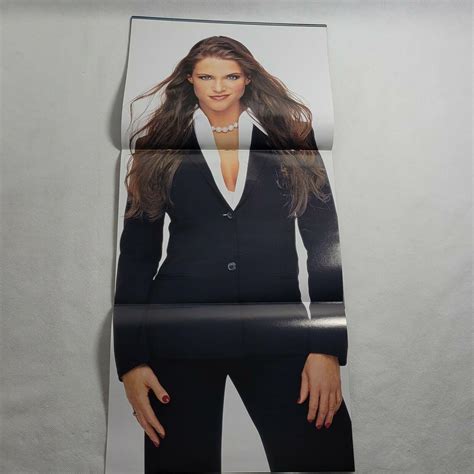 STEPHANIE MCMAHON w/ Poster WWE Magazine Wrestling wwf Holiday 2002