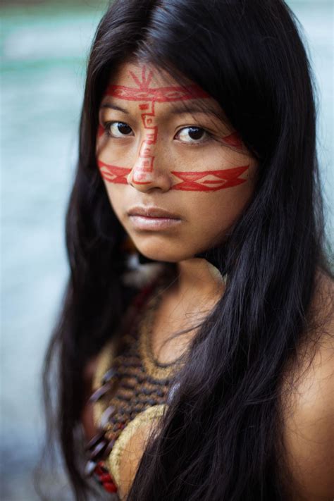 Kichwa woman in Amazonian Jungle from Ecuador | Arts and interests