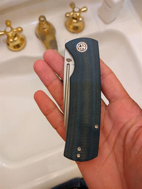 Beluga 🖤, anyone else have? : r/chineseknives
