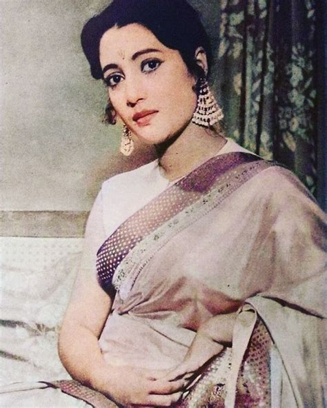 Suchitra Sen | Vintage bollywood, Bollywood pictures, Beautiful women ...