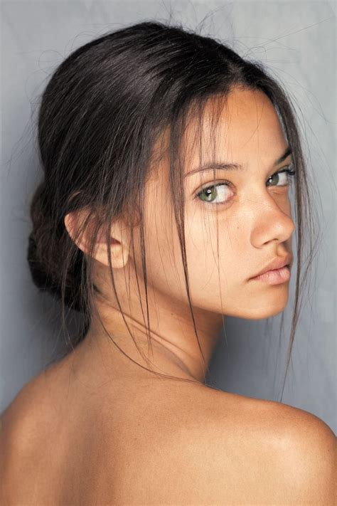 celebrities   head  shoulders  lauren blackwell blog