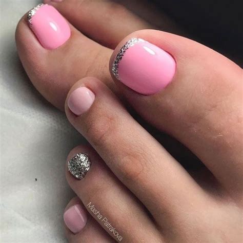 100 Pedicure Colors & Design Ideas — 20