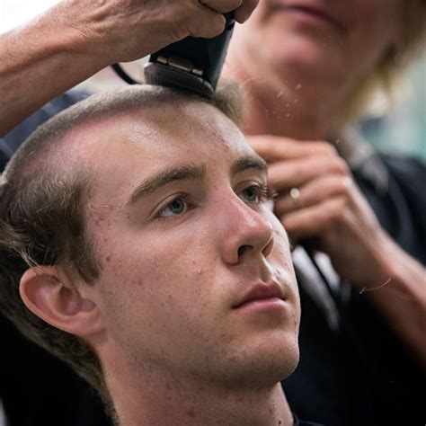 Military haircut regulations are changing for the first time in years 6