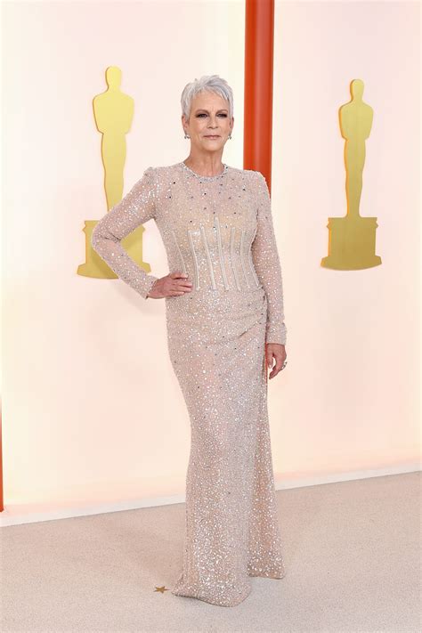 Jamie Lee Curtis y el vestido (desnudo) de la confianza de los Premios
