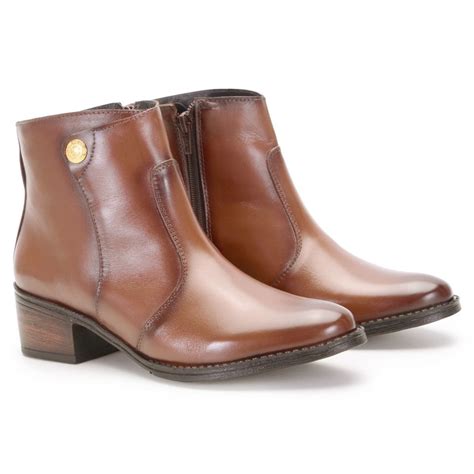 Botas Cano Curto Bico Redondo - Bota Feminina Bico Redondo Cano Curto Salto Bloco Café 6718 - Compre ...