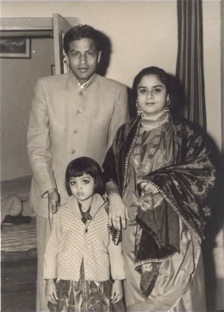 sharukh khans mother  father easy