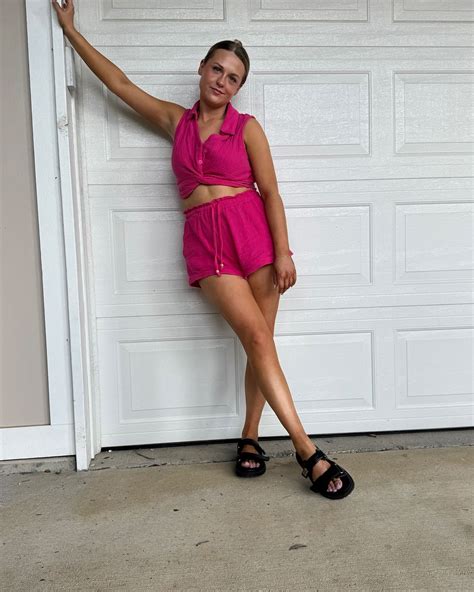 Miss_Snowwolf_JT (@miss_snowwolf_jt) • Instagram photos and videos