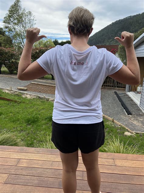 My Wife wants to experiment F20 : r/lesbian
