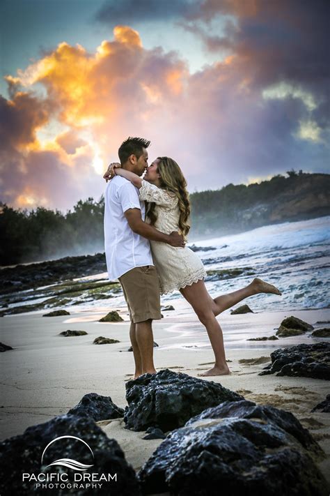 Couple Poses Ideas For Beach Photoshoots | Ranking Booster