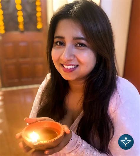 pawni pandey singer wiki height weight age biography