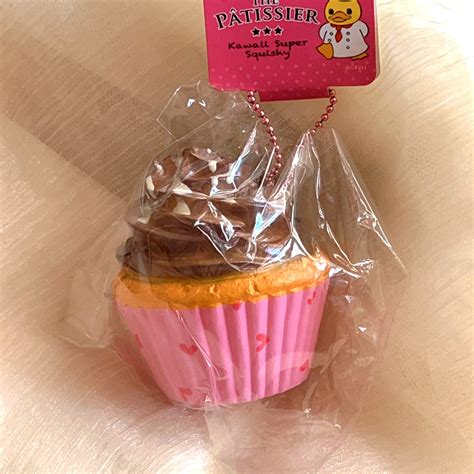 Sammy cupcake squishy