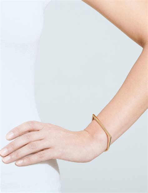 Gold Cuff Bracelets in 14K & 18K,Rose, White, & Yellow Gold