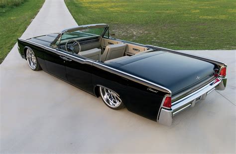 A custom 1961 Lincoln Continental : MostBeautiful