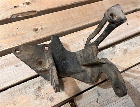 sold power steering pump mounting bracket ihmudcom forum toyota