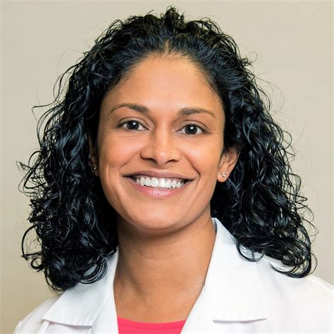 Dr. Gita Pillai, MD | Lewes, DE | Orthopedic Surgery