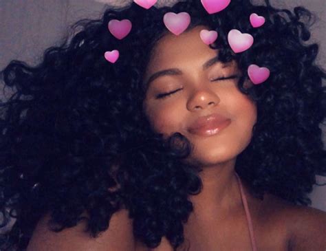 Pin by 𝕄𝔸𝕃𝕀𝕐𝔸ℍ on h a i r | Hair goals, Hair, Curly hair styles