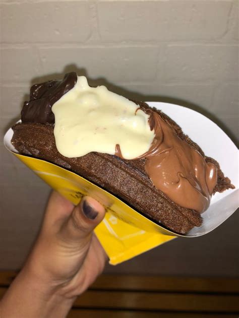 belgian waffles chocolate