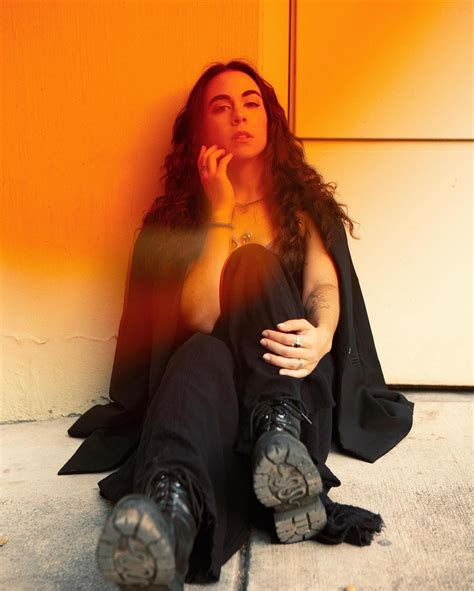 Alexa Vargas (@alexxavargas) • Instagram photos and videos