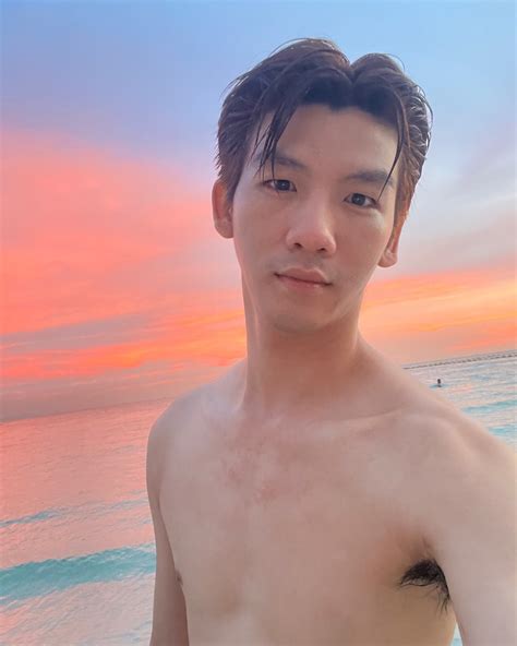 khoun chaleunsouk atkhouncls instagram