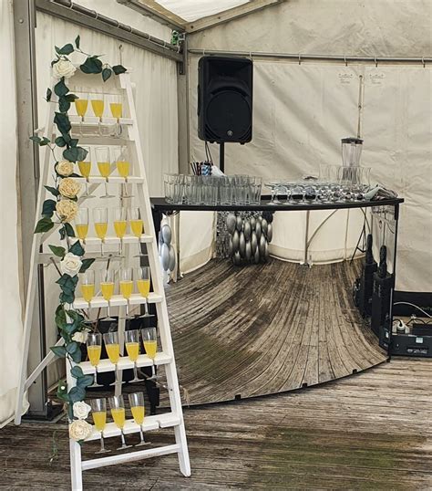 Silver Mirror Bar Hire - Mobile Bars | Flirtina Events