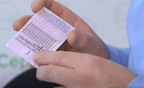У МВС розповіли, як тепер виглядають нові водійські права