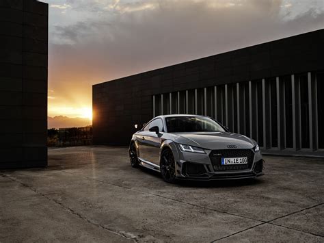 Audi TT RS Coupe Iconic Edition (2023) - picture 2 of 87