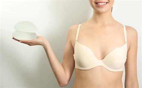 5 Reasons Why Women Remove Their Breast Implants in Jupiter