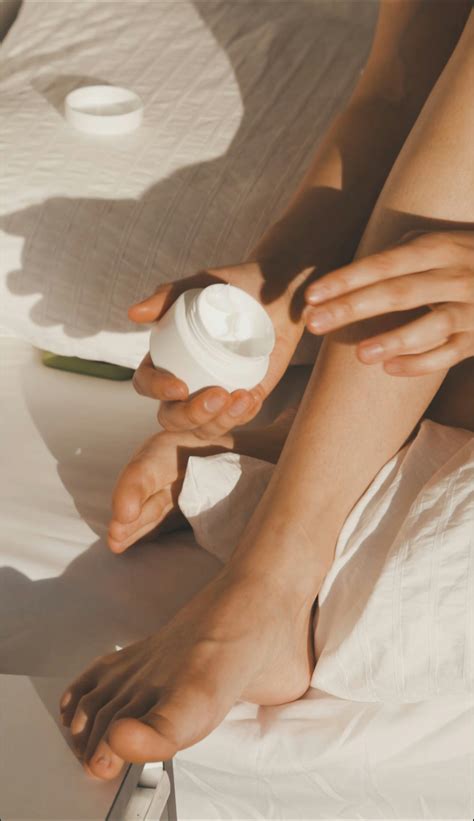 Putting Lotion on LegsFree Stock Video