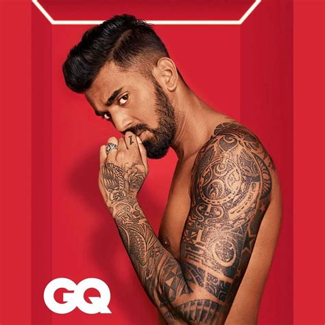 virat kohli arm tattoo