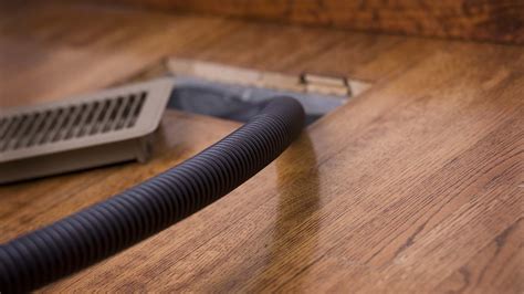 how to clean ac vents in house