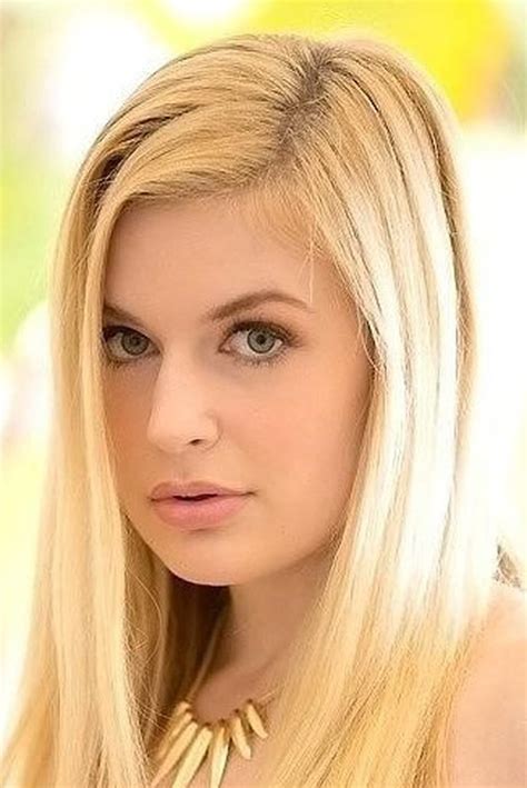 Danielle Delaunay (50 фото)
