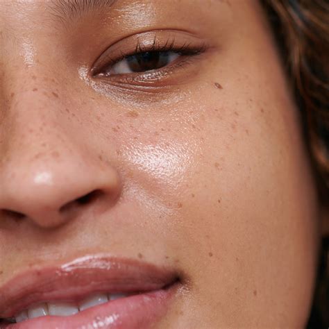 What Does A Freckle On My Lip Mean In A Dream - Infoupdate.org