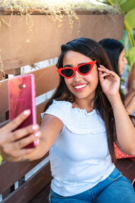 Candid Girls And Social Media: A Toxic Relationship? Image 12
