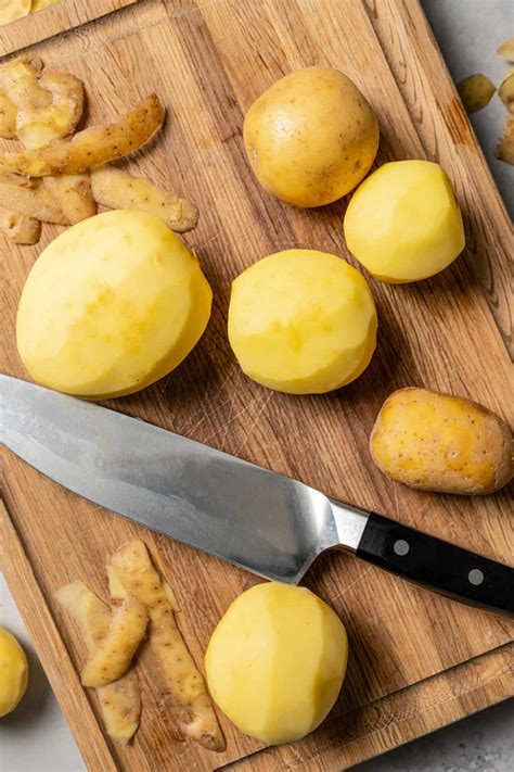 Cheesy Potatoes Recipe | Diethood