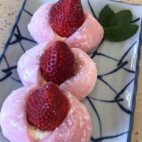 strawberries  cream mochi audreysaurus strawberry mochi