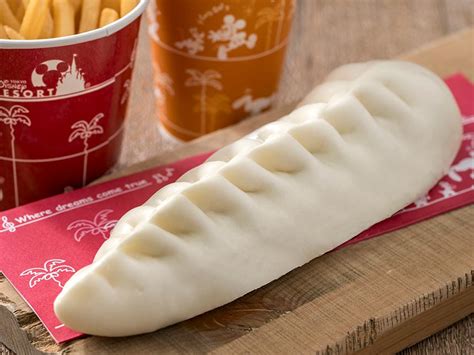 ギョウザドッグがミゲルズ・エルドラド・キャンティーナで2023年12月26日販売開始 - WDW News Today in Japanese