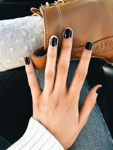 Short black nails tan hands | Black nails, Black nail designs, Short