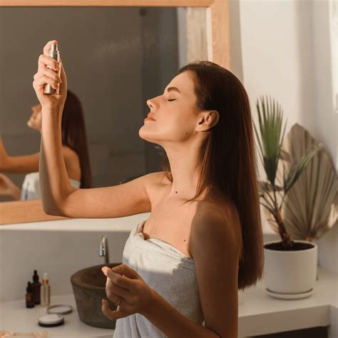 ¿Cómo quitar el tinte de la piel? 5 trucos caseros para removerlo