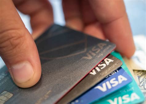 Millennial Money: A flashy credit card may not fit you best Global