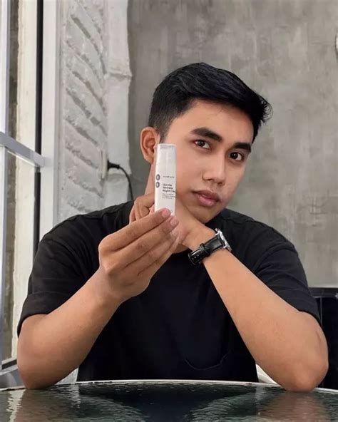 mengenal sosok hendri nur hasan dulu  iseng bikin konten