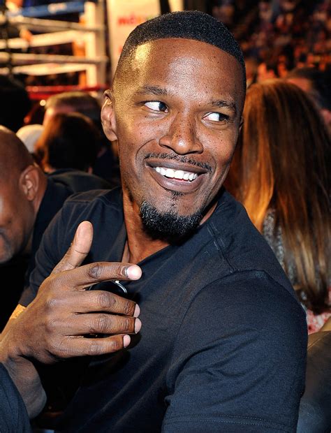 Download Jamie Foxx At the Mayweather vs Maidana Fight Wallpaper