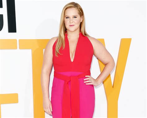Amy Schumer Hits Stage 2 Weeks After Giving Birth: ‘I’m Back’