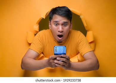 57,997 Face In Hole Images, Stock Photos & Vectors | Shutterstock