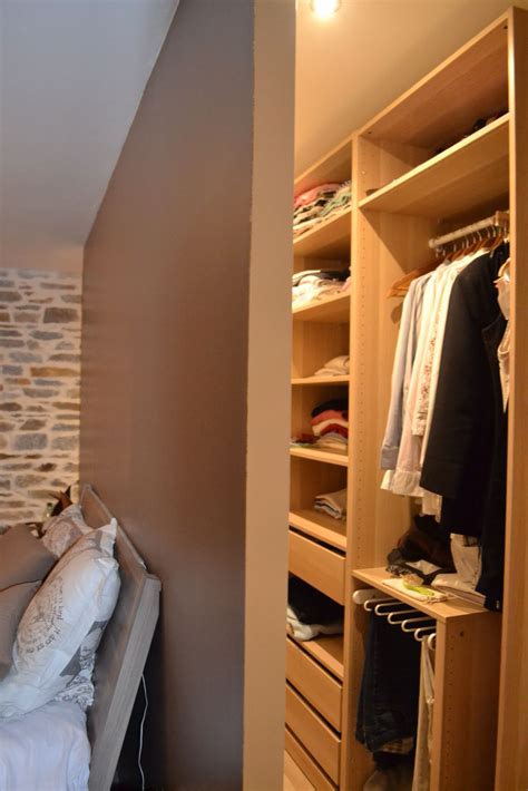 dressing derriere tete de lit