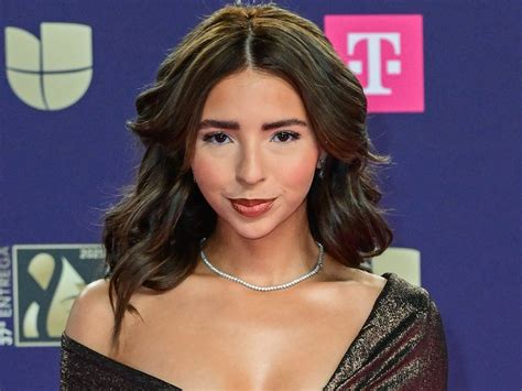 “Muy mi vida”, responde Ángela Aguilar a Cazzu en adelanto de su nueva