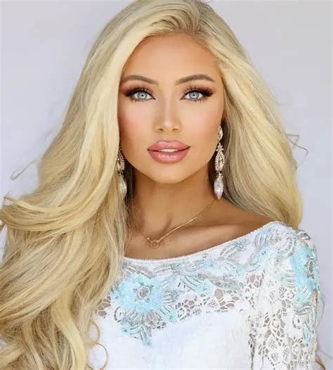 Katerina Rozmajzl: Age, Net Worth, Boyfriend, Parents, & Sisters