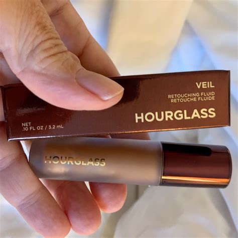 Hourglass Veil Retouching Fluid Reviews | abillion