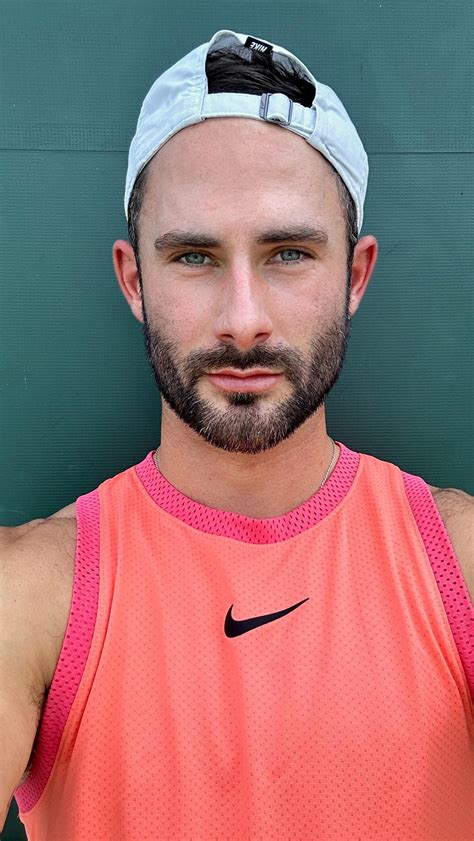 Winston Rice-Herrington (@winstonrice10s) • Instagram photos and videos